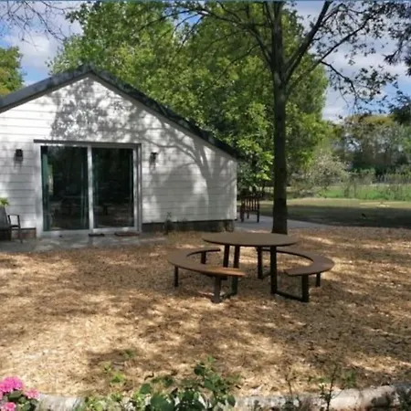 Natuurhuis Dichtby 펜션 *